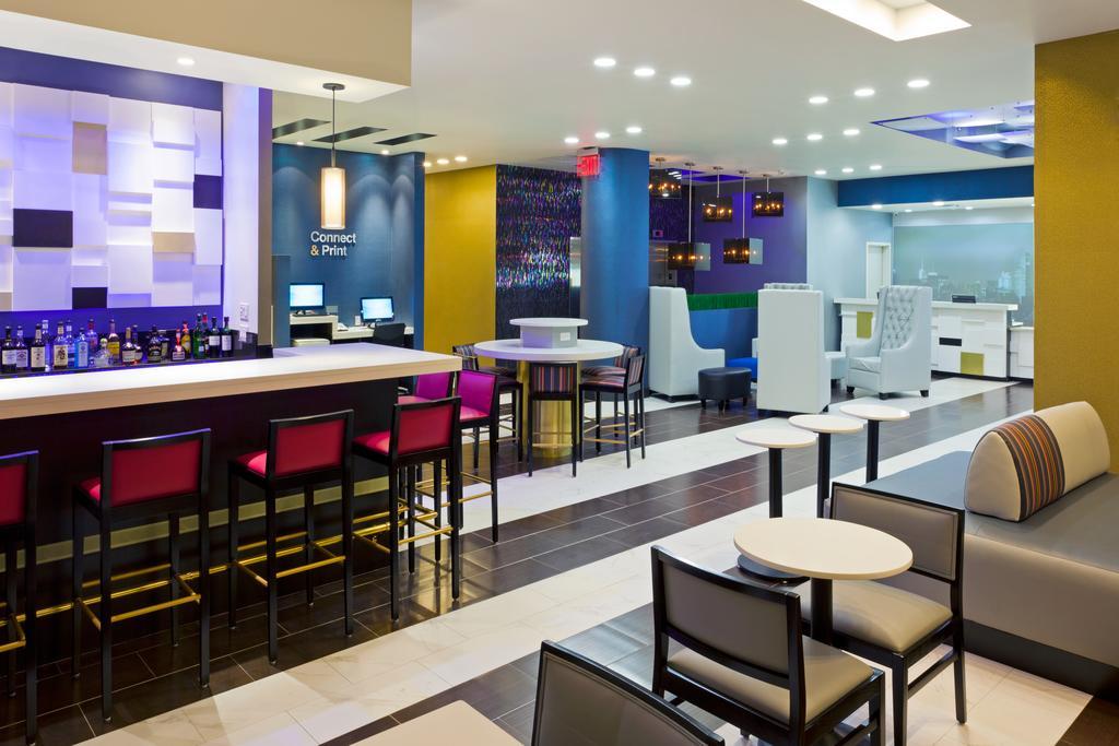 Fairfield Inn & Suites By Marriott New York Queens/Queensboro Bridge Exteriör bild