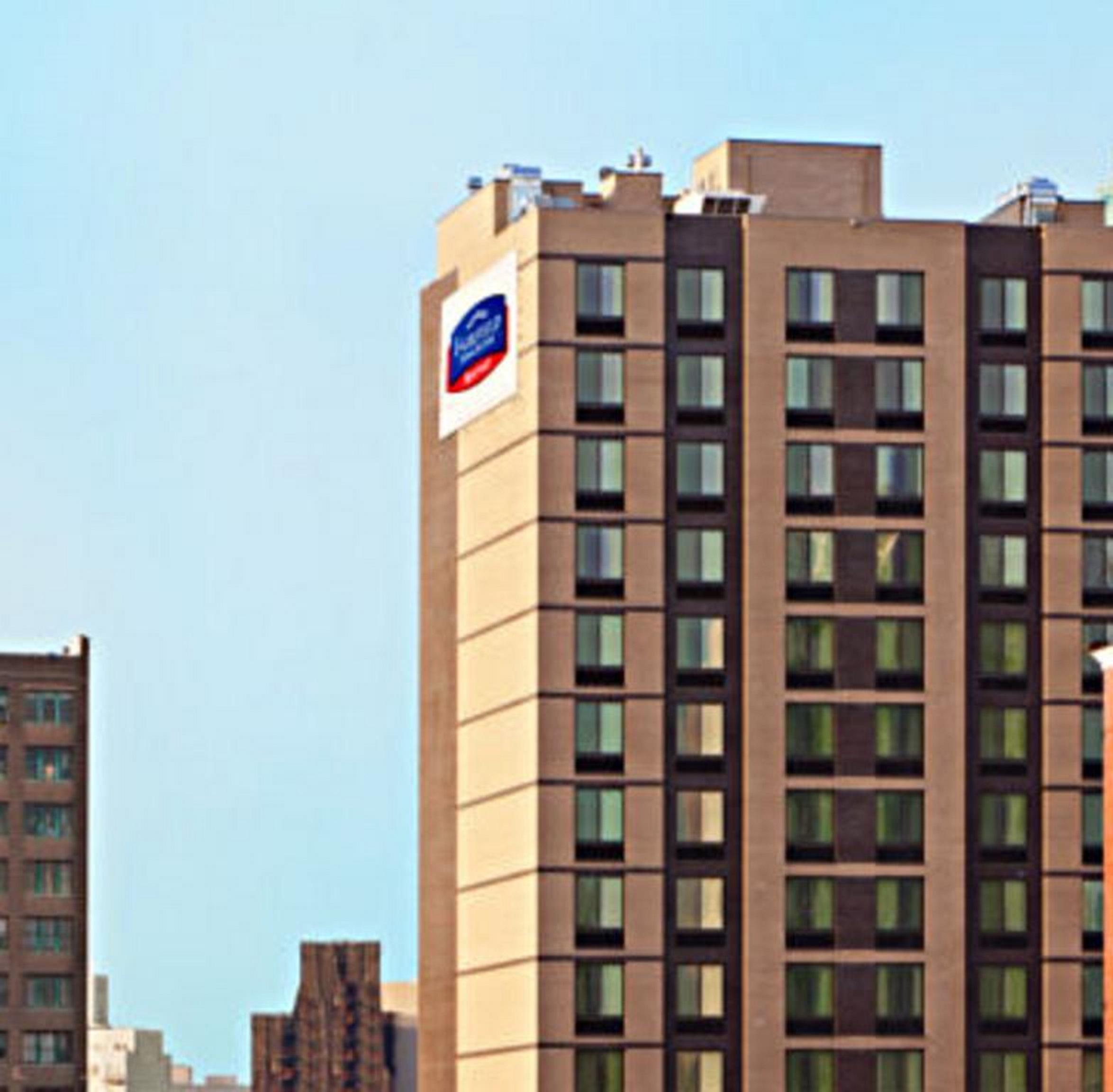 Fairfield Inn & Suites By Marriott New York Queens/Queensboro Bridge Exteriör bild