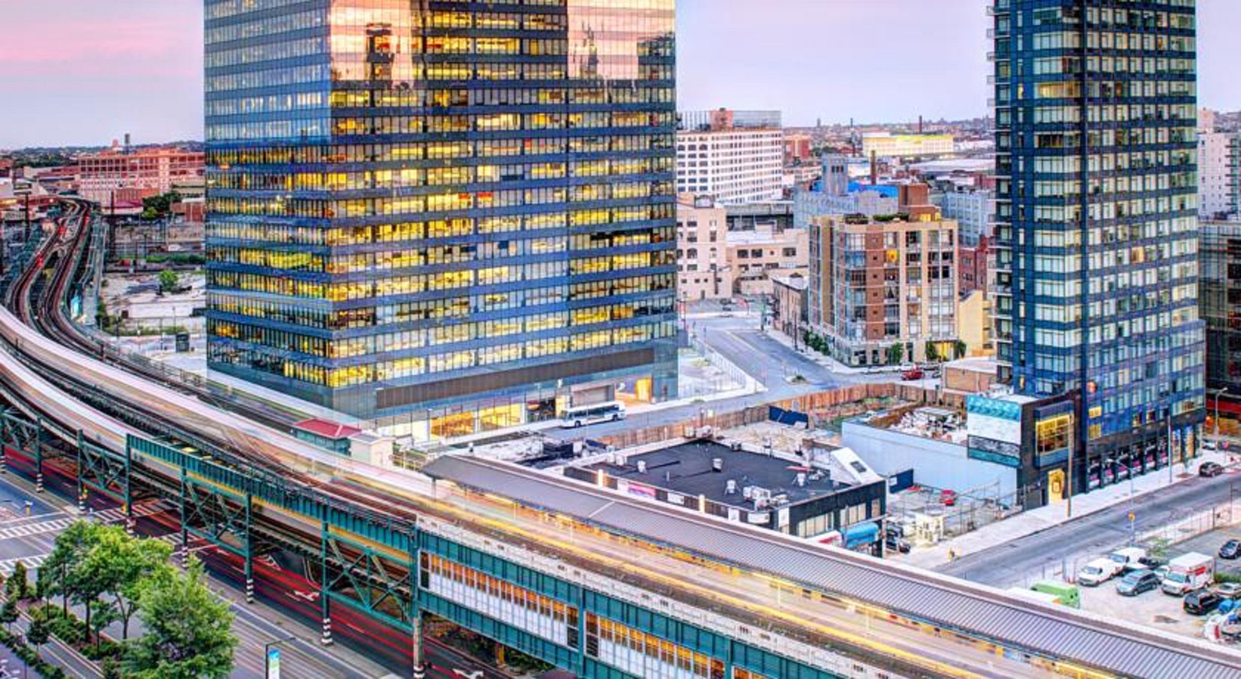 Fairfield Inn & Suites By Marriott New York Queens/Queensboro Bridge Exteriör bild