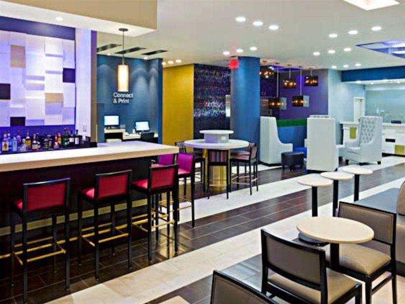 Fairfield Inn & Suites By Marriott New York Queens/Queensboro Bridge Exteriör bild