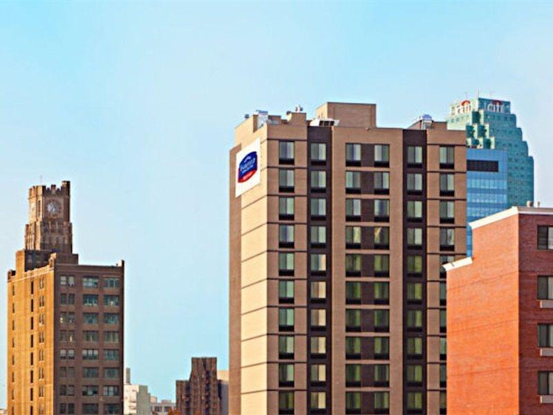 Fairfield Inn & Suites By Marriott New York Queens/Queensboro Bridge Exteriör bild