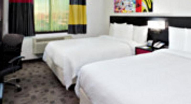 Fairfield Inn & Suites By Marriott New York Queens/Queensboro Bridge Exteriör bild